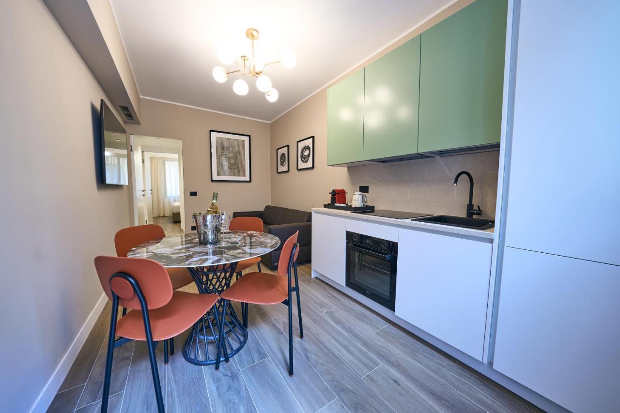 Luxury & Central Apartment Milaan Buitenkant foto