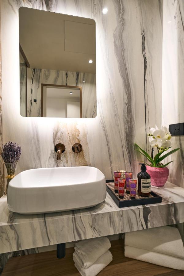 Luxury & Central Apartment Milaan Buitenkant foto