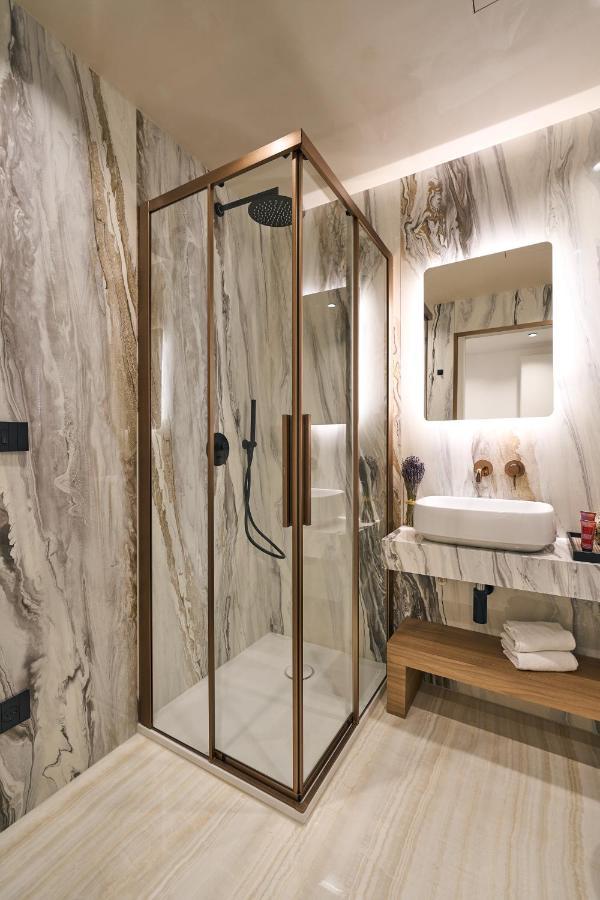 Luxury & Central Apartment Milaan Buitenkant foto